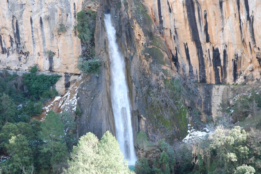 Cascada de Linarejos en Sierra de Cazorla. Rio Guadalquivir en la Cerrada del utrero