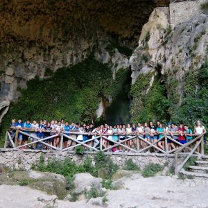 Grupo de escolares. visita guiada cueva del agua, quesada