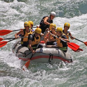 actividades de aventura en sierras de cazorla, rafting en el rio guadalquivir