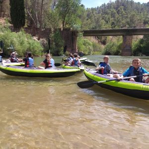 kayak en el rio guadalquivir, actividades de aventura para escolares